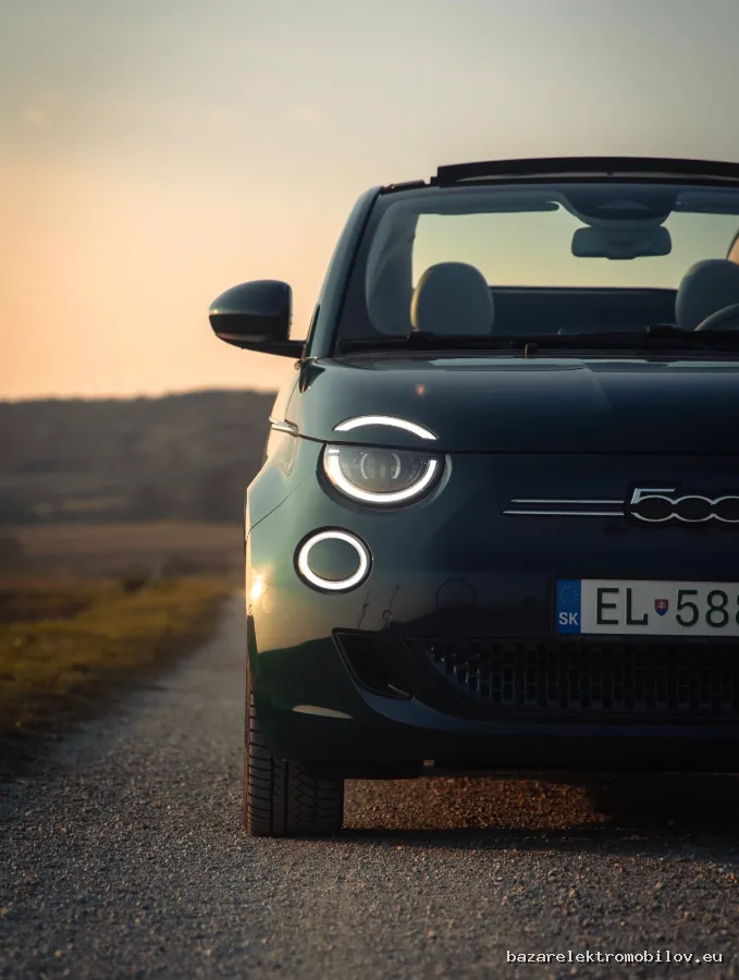 Fiat Fiat 500e Cabrio - Fotografia inzerátu 9