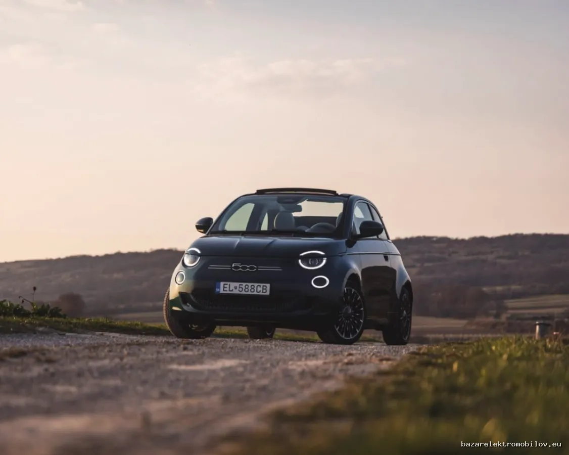 Fiat Fiat 500e Cabrio - Fotografia inzerátu 13