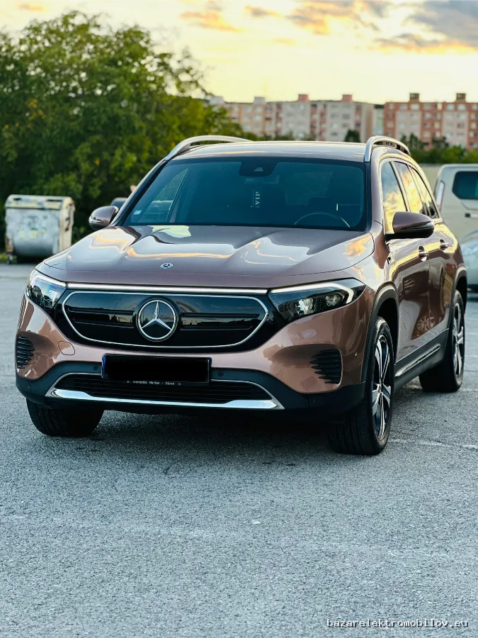 Mercedes-Benz EQB 350 4MATIC - Fotografia inzerátu 2