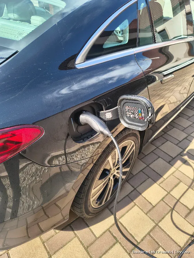 Mercedes-Benz EQE 300 2023-2024 - Fotografia inzerátu 16