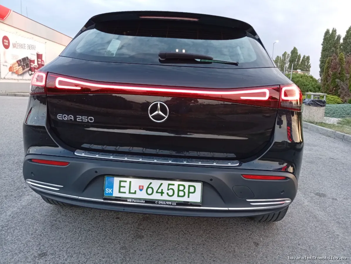 Mercedes-Benz EQA 250 2021-2022 - Fotografia inzerátu 8