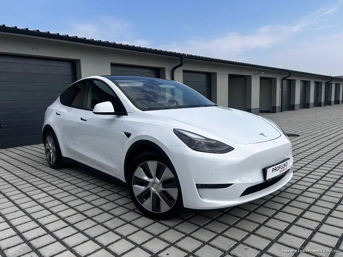 Tesla Model Y LR AWD - Fotografia inzerátu 2