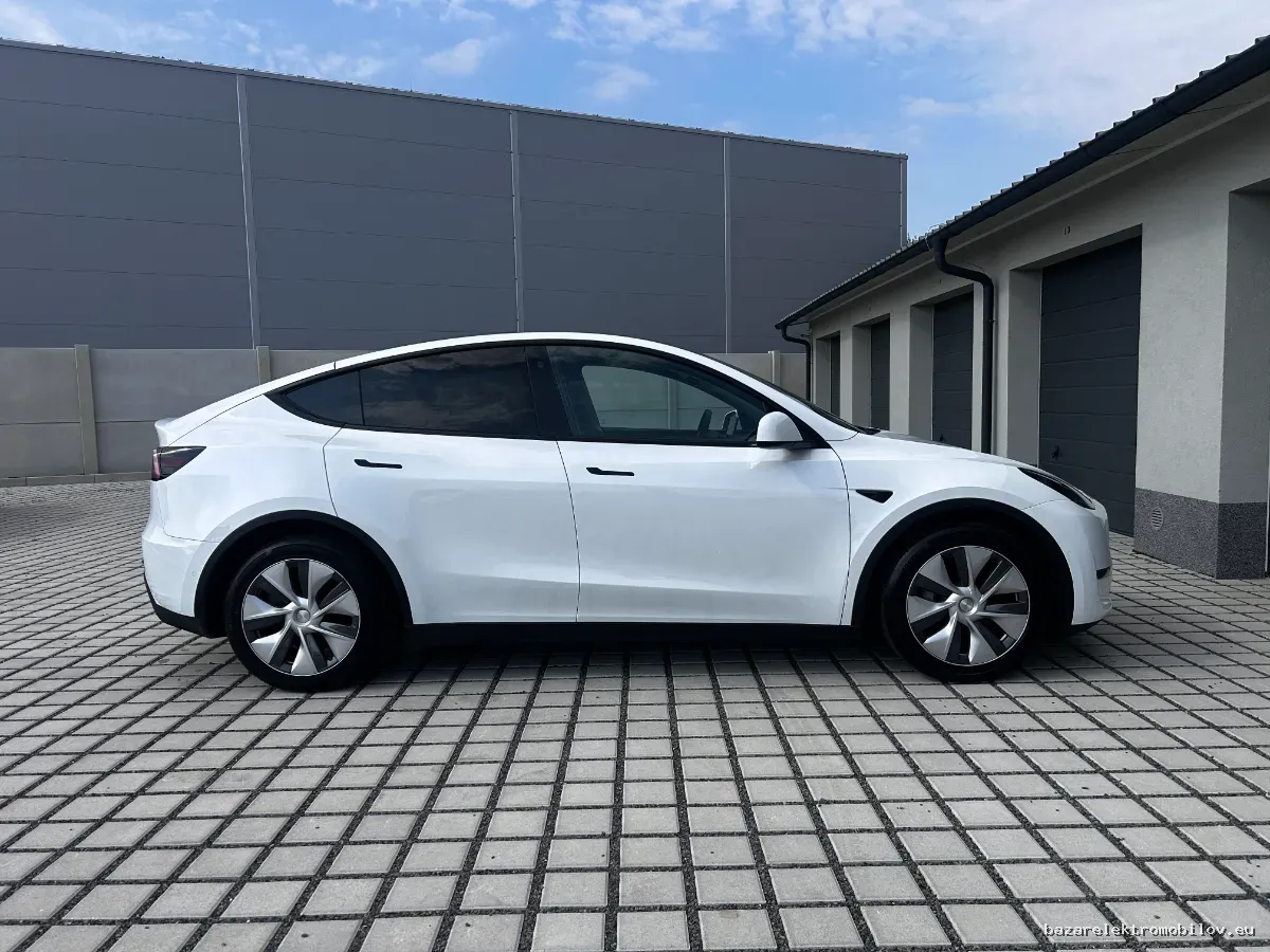Tesla Model Y LR AWD - Fotografia inzerátu 5