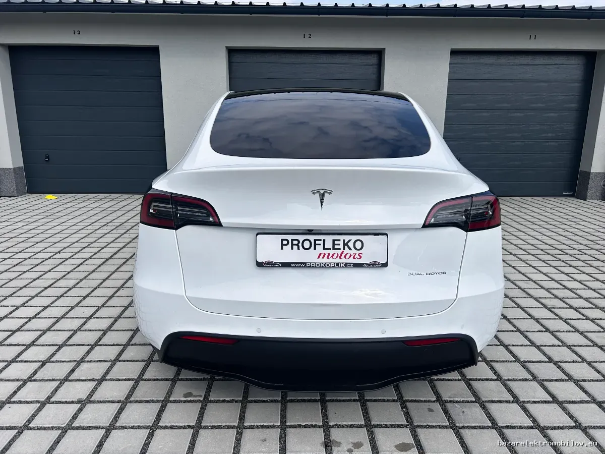 Tesla Model Y LR AWD - Fotografia inzerátu 8