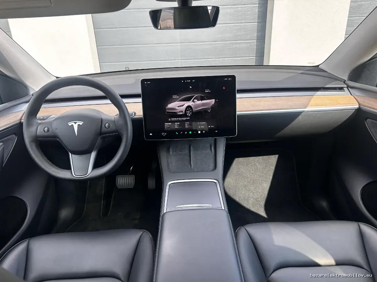 Tesla Model Y LR AWD - Fotografia inzerátu 9