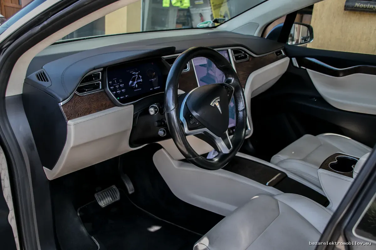 Tesla Model X 100D 2017-2019 - Fotografia inzerátu 9