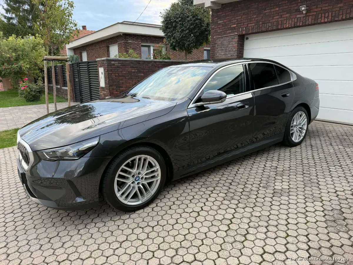 BMW i5 eDrive40 Sedan - Fotografia inzerátu 2