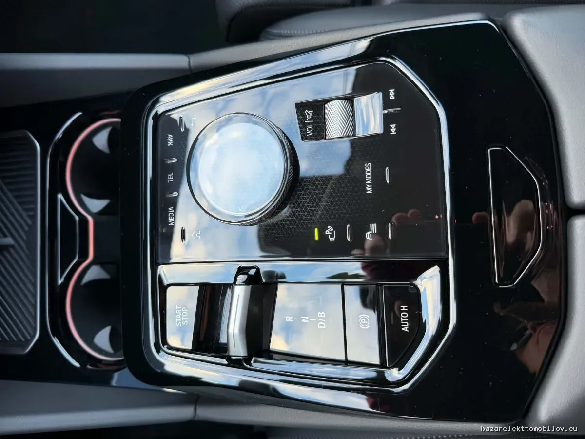 BMW i5 eDrive40 Sedan - Fotografia inzerátu 13