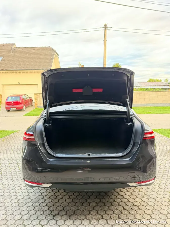 BMW i5 eDrive40 Sedan - Fotografia inzerátu 19
