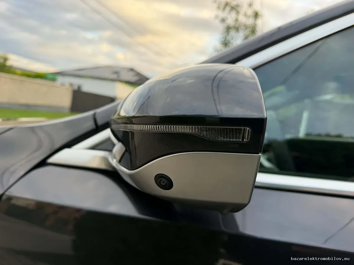 BMW i5 eDrive40 Sedan - Fotografia inzerátu 21
