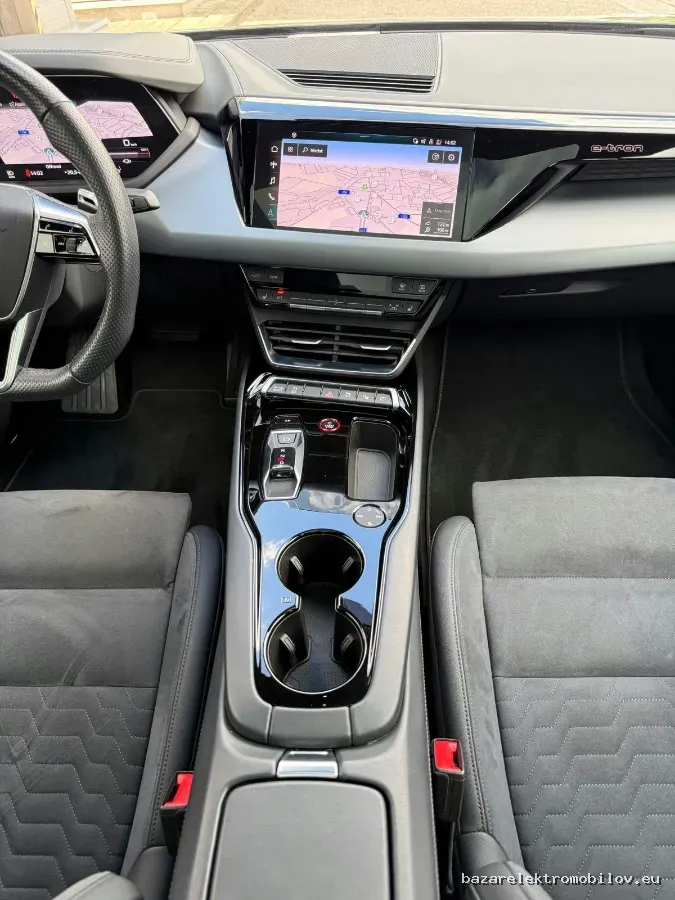 Audi e-tron GT quattro - Fotografia inzerátu 13