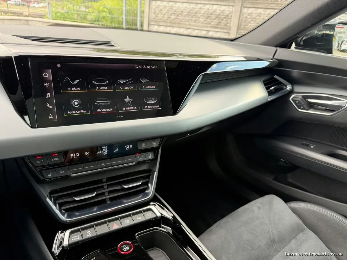 Audi e-tron GT quattro - Fotografia inzerátu 15