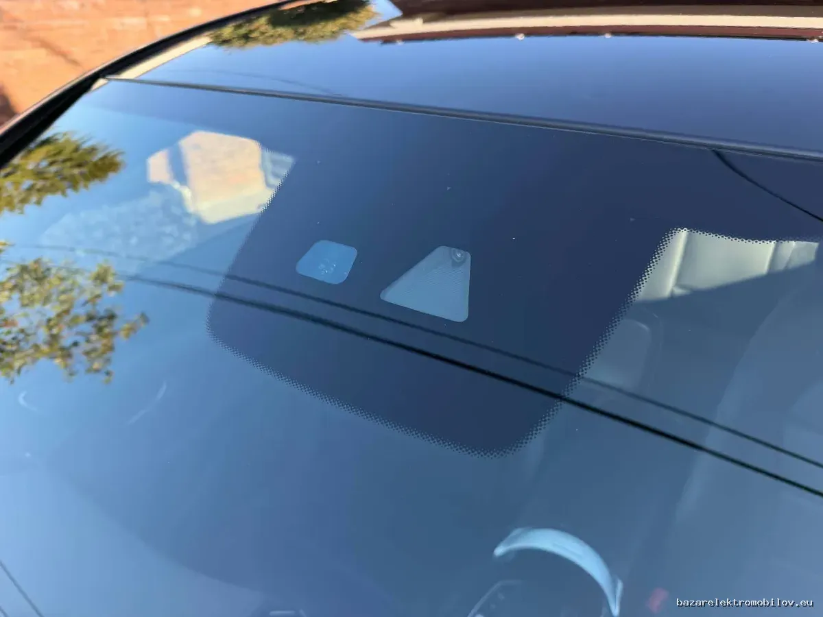 Mercedes-Benz EQC 400 4MATIC 2020-2023 - Fotografia inzerátu 4