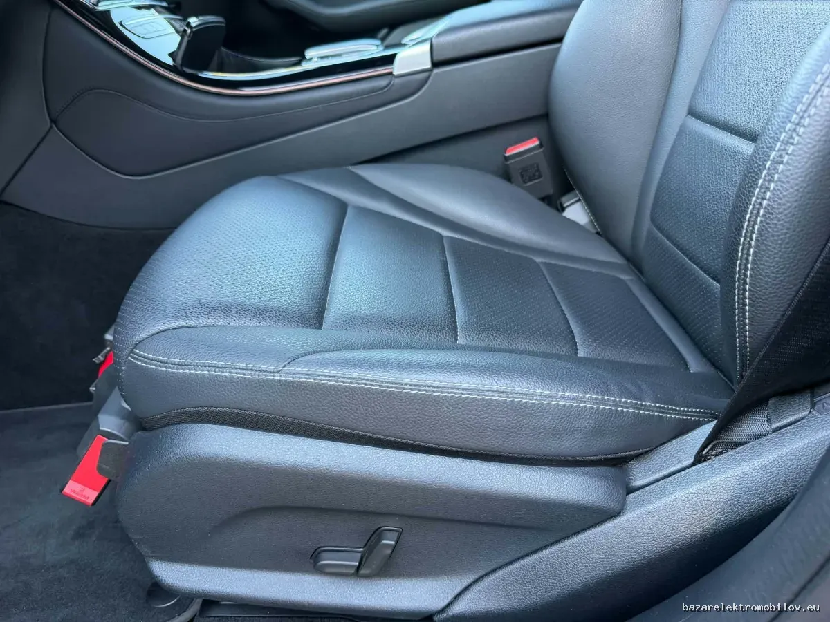 Mercedes-Benz EQC 400 4MATIC 2020-2023 - Fotografia inzerátu 9