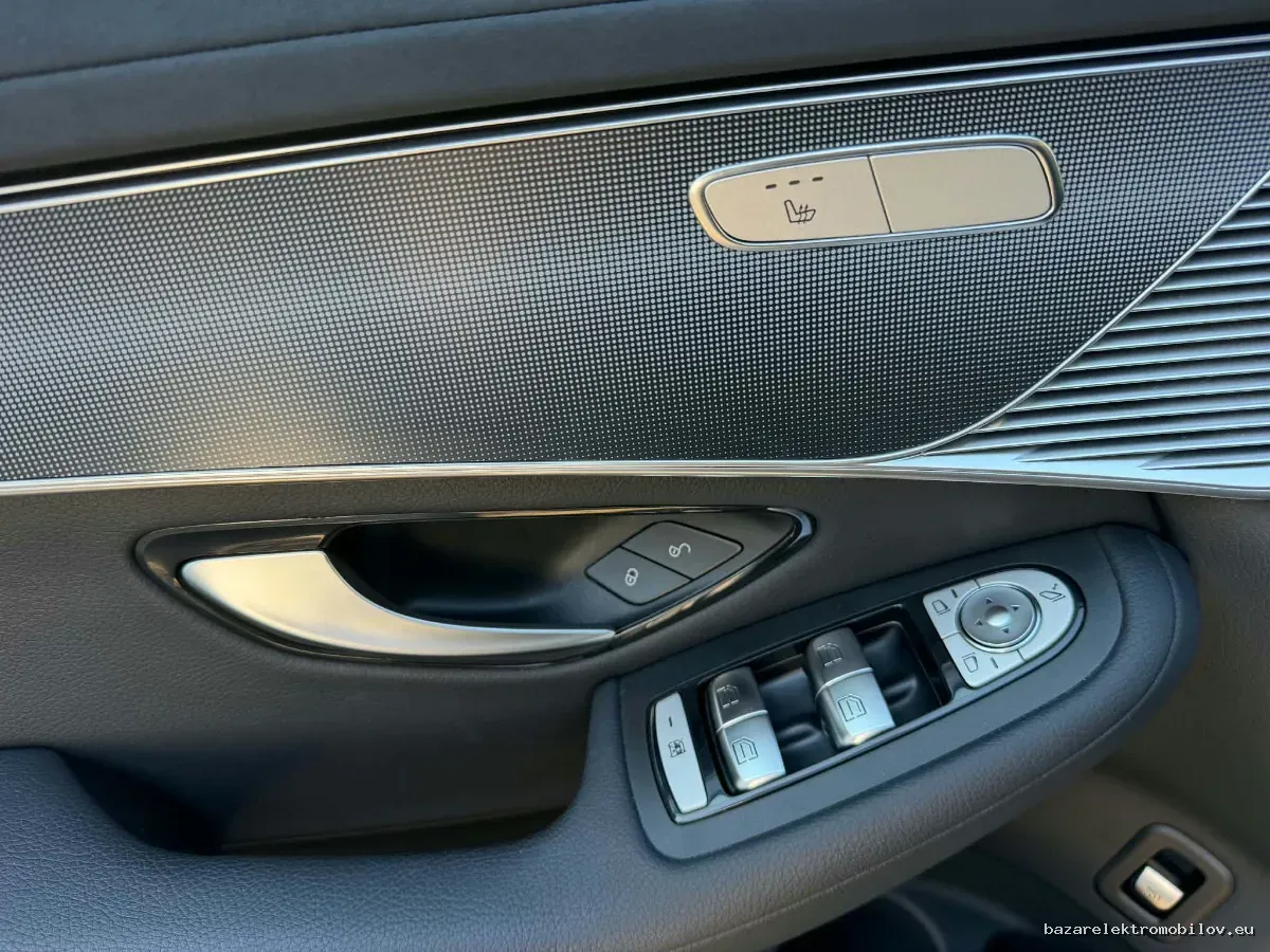 Mercedes-Benz EQC 400 4MATIC 2020-2023 - Fotografia inzerátu 10