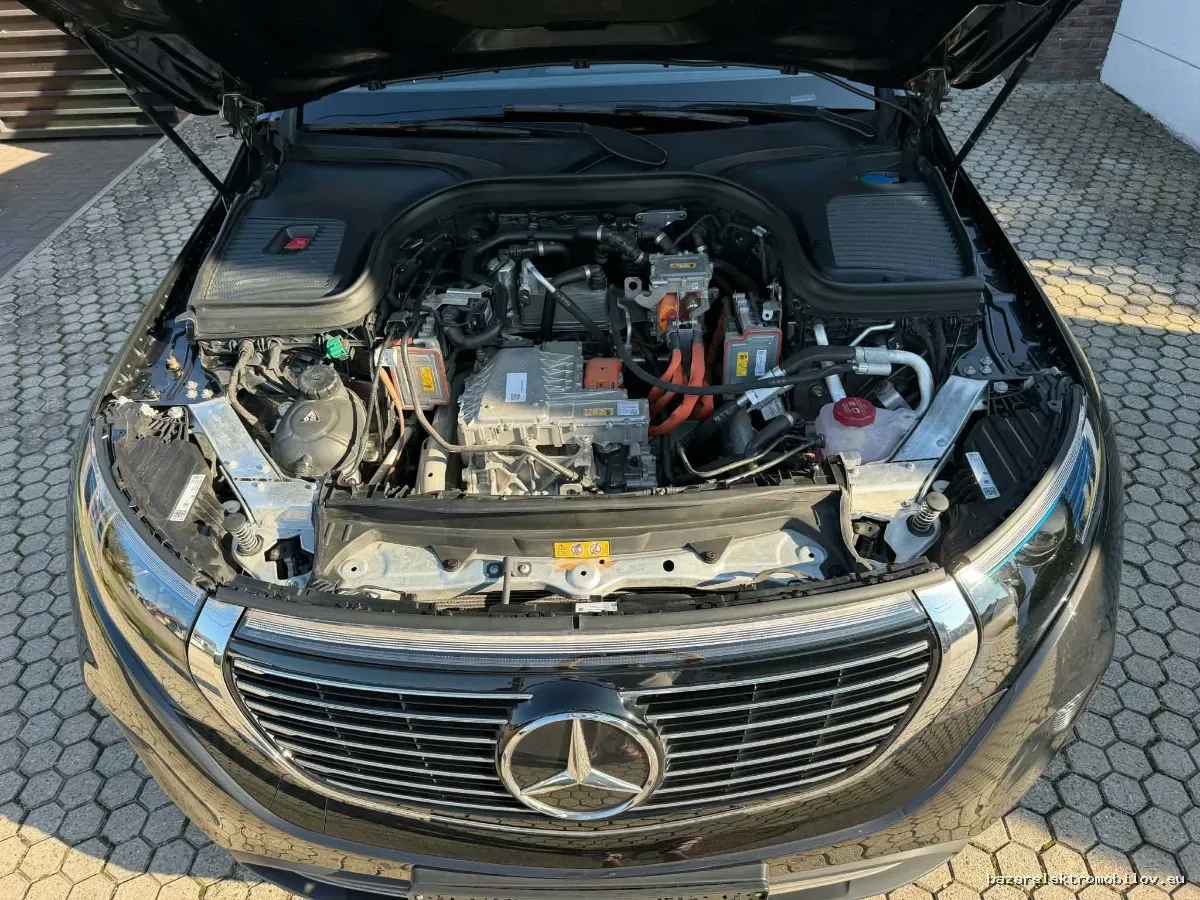 Mercedes-Benz EQC 400 4MATIC 2020-2023 - Fotografia inzerátu 15