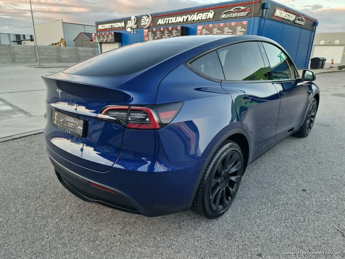 Tesla Model Y RWD LFP - Fotografia inzerátu 8