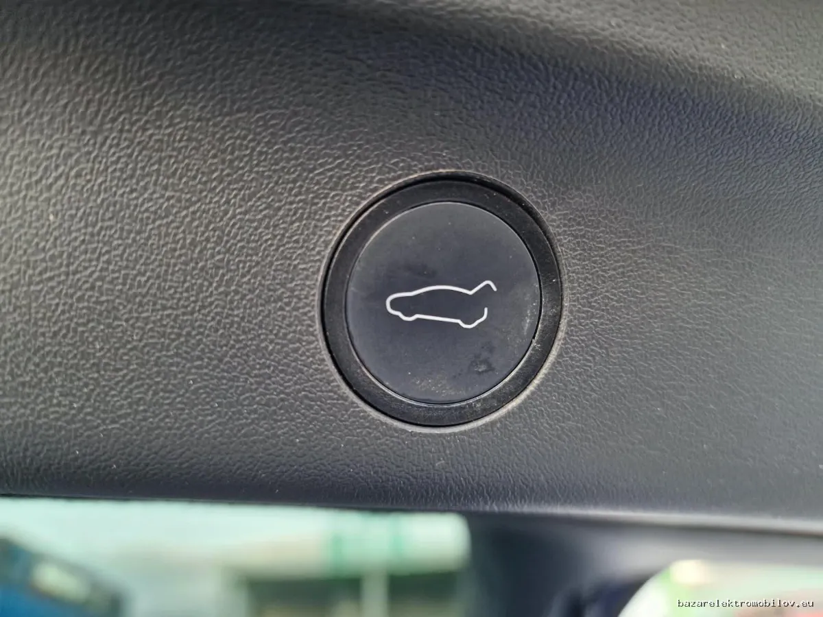 Tesla Model Y RWD LFP - Fotografia inzerátu 14