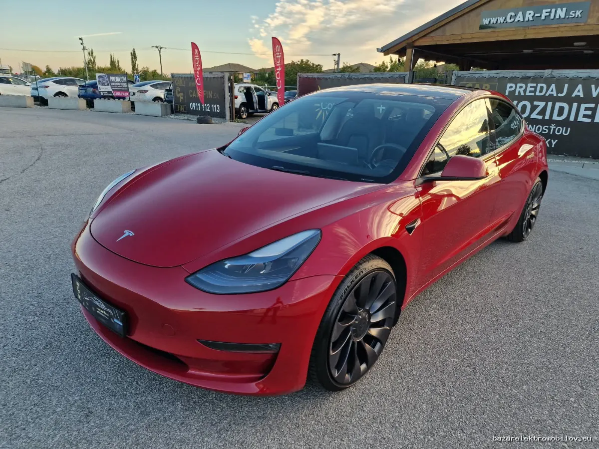 Tesla Model 3 Performance - Fotografia inzerátu 2