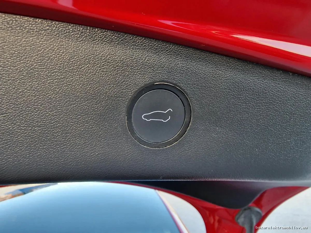Tesla Model 3 Performance - Fotografia inzerátu 10