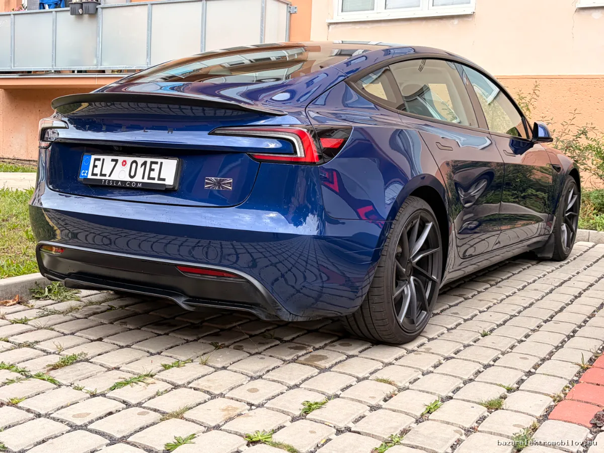 Tesla Model 3 Performance - Fotografia inzerátu 7