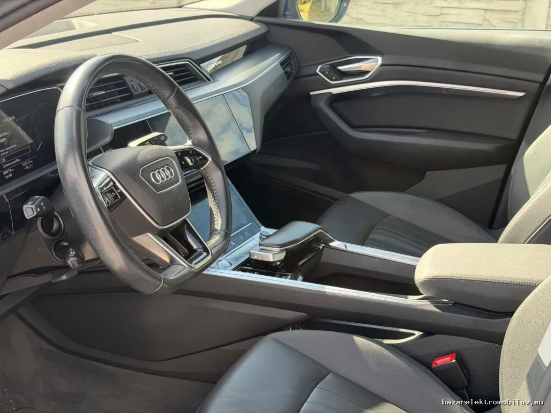 Audi e-tron 50 quattro - Fotografia inzerátu 9