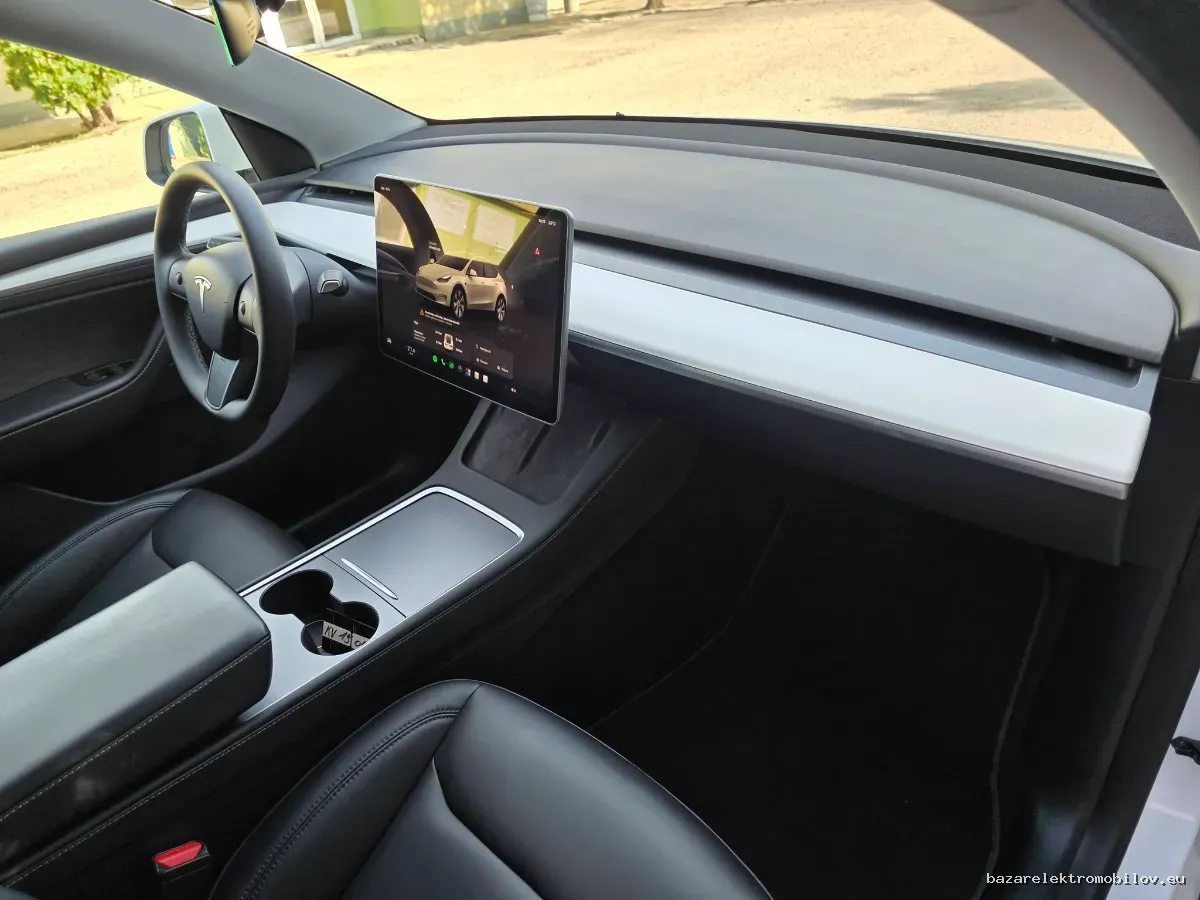 Tesla Model Y LR AWD - Fotografia inzerátu 6