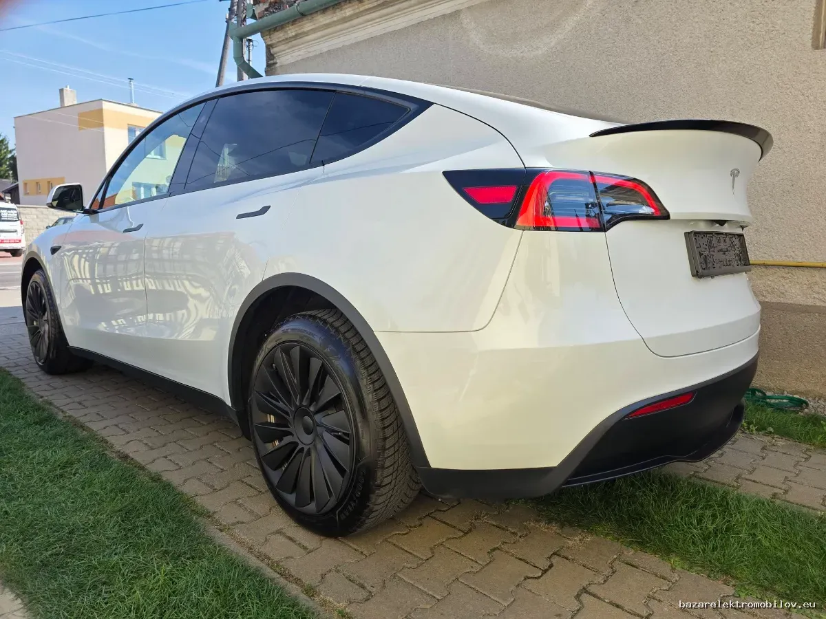 Tesla Model Y LR AWD - Fotografia inzerátu 20