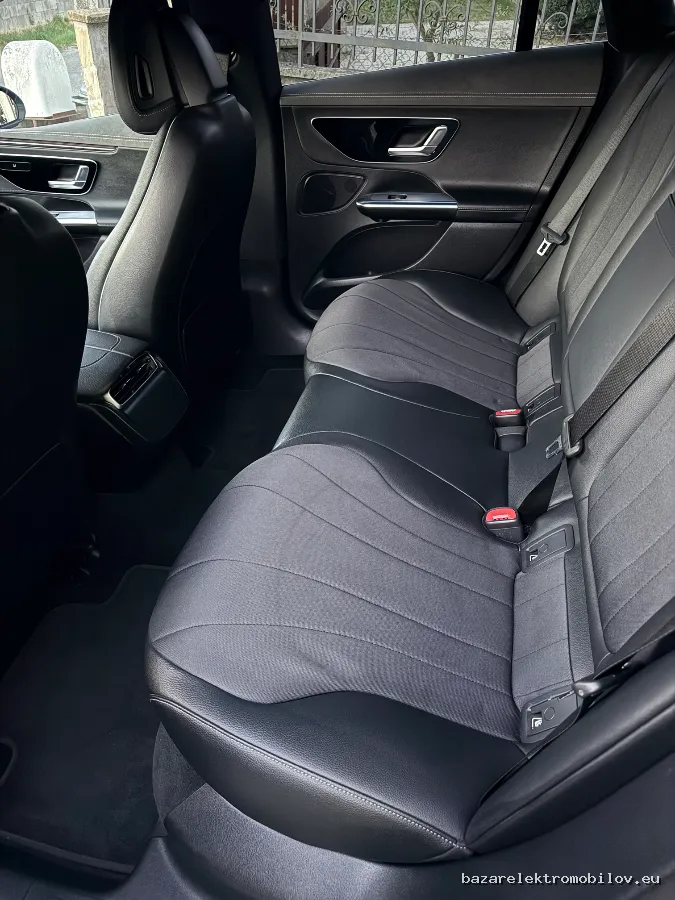 Mercedes-Benz EQE 300 2022-2023 - Fotografia inzerátu 7