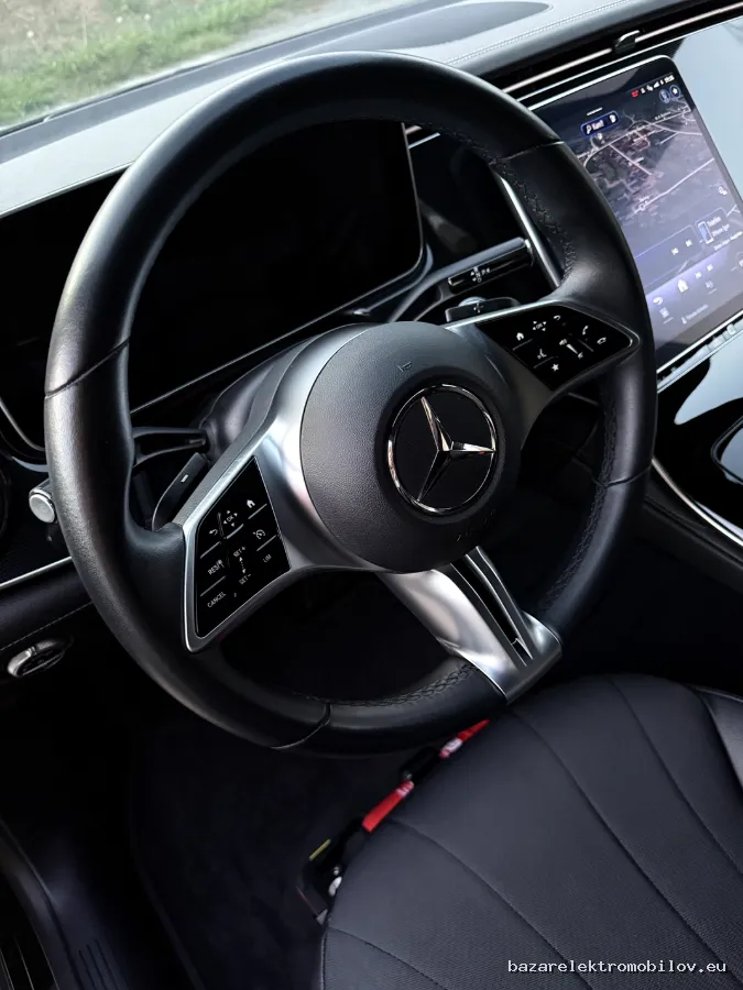 Mercedes-Benz EQE 300 2022-2023 - Fotografia inzerátu 12