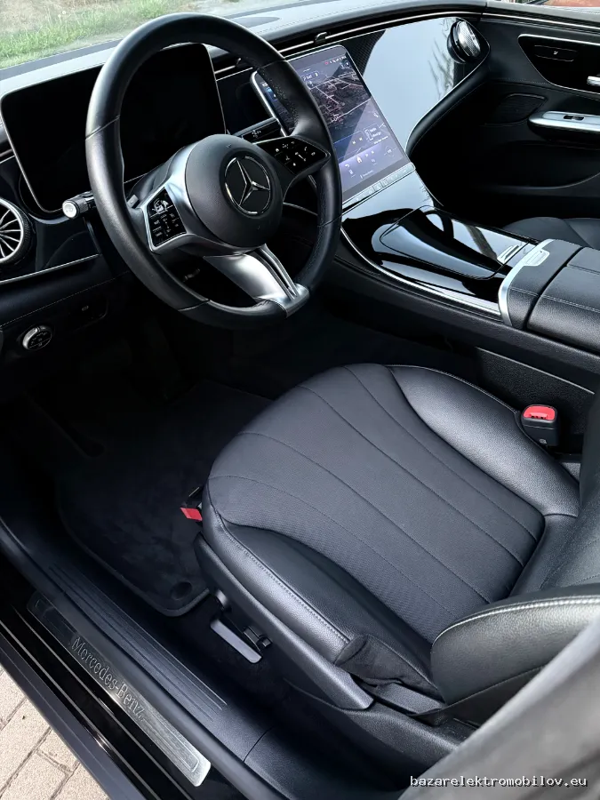 Mercedes-Benz EQE 300 2022-2023 - Fotografia inzerátu 15