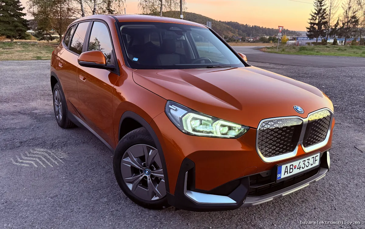 BMW iX1 xDrive30