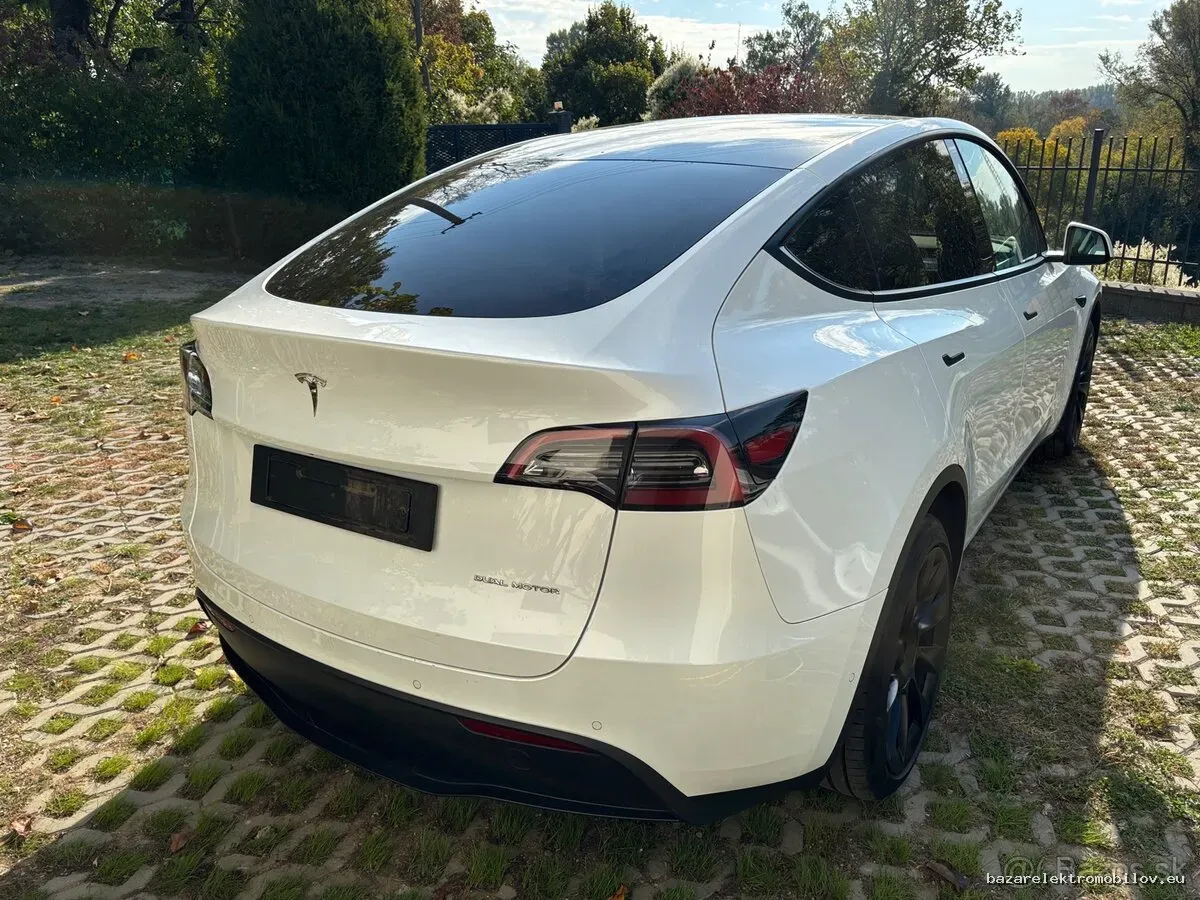 Tesla Model Y LR AWD - Fotografia inzerátu 4
