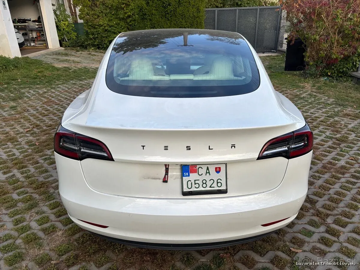 Tesla Model 3 RWD LFP - Fotografia inzerátu 6