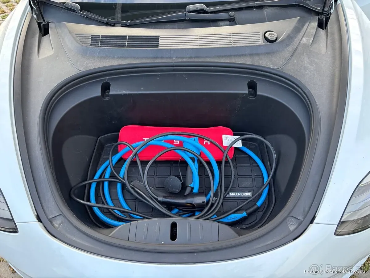 Tesla Model 3 RWD LFP - Fotografia inzerátu 14