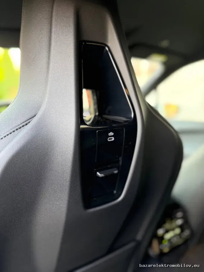 BMW iX3 40 - Fotografia inzerátu 31