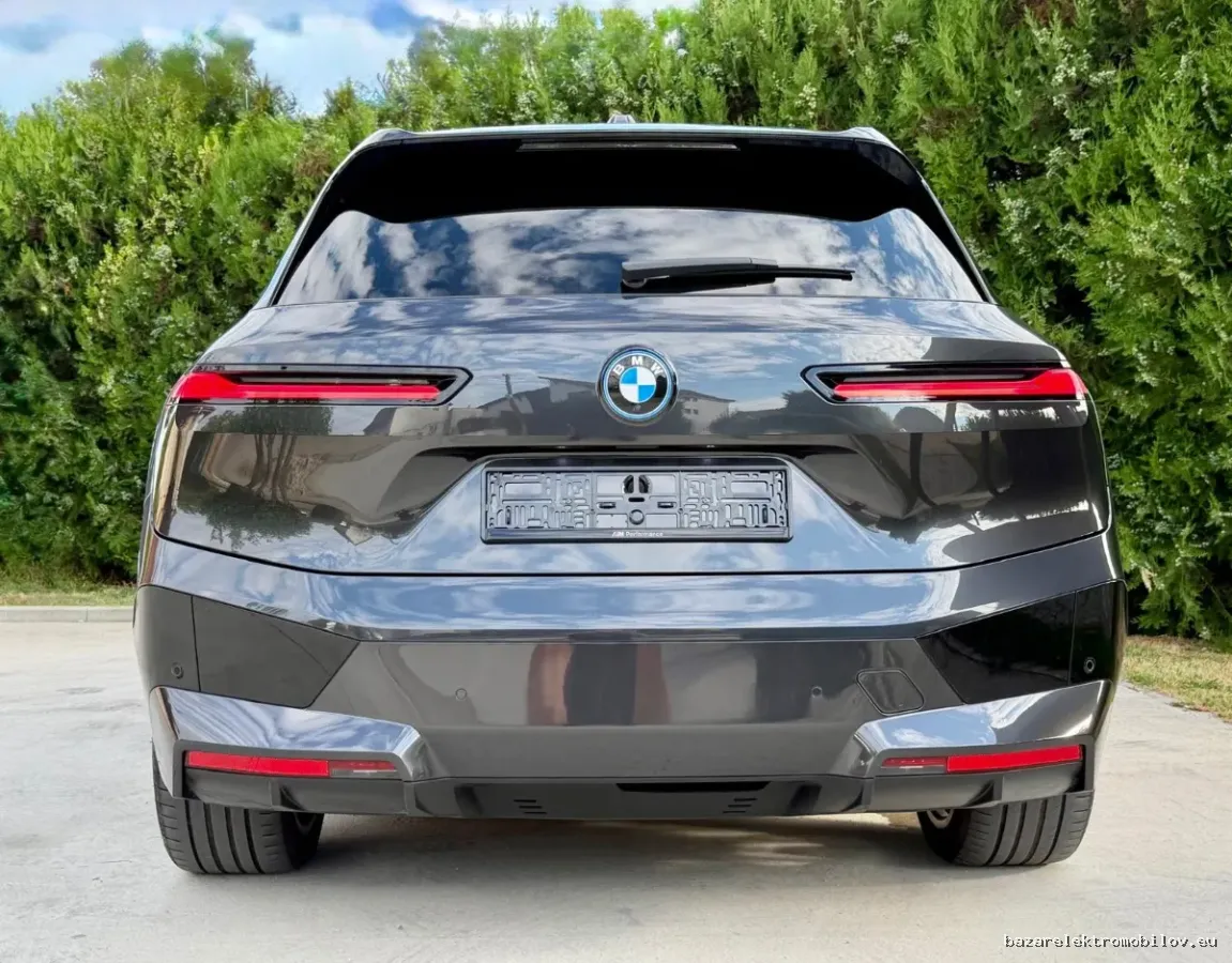 BMW iX3 40 - Fotografia inzerátu 40