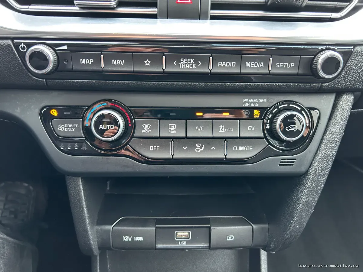 Kia e-Niro 64 kWh - Fotografia inzerátu 15