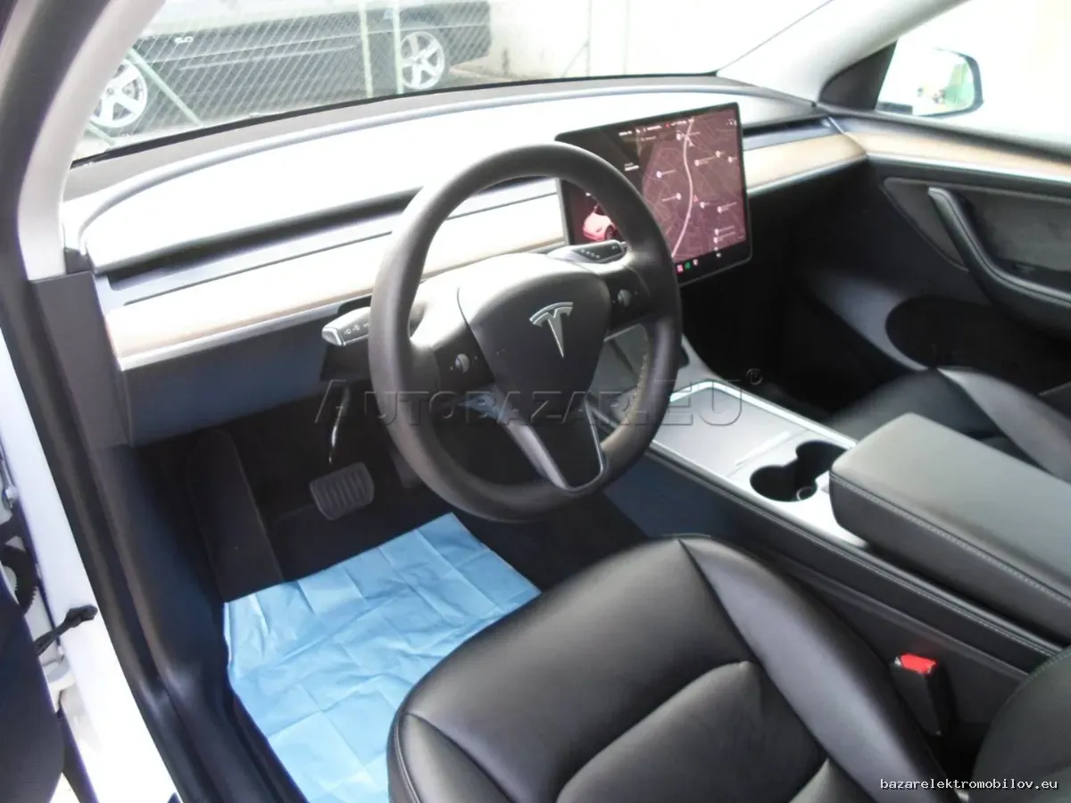 Tesla Model Y LR AWD - Fotografia inzerátu 5