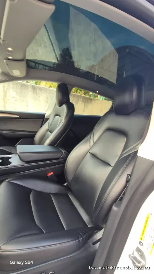 Tesla Model Y LR AWD - Fotografia inzerátu 7