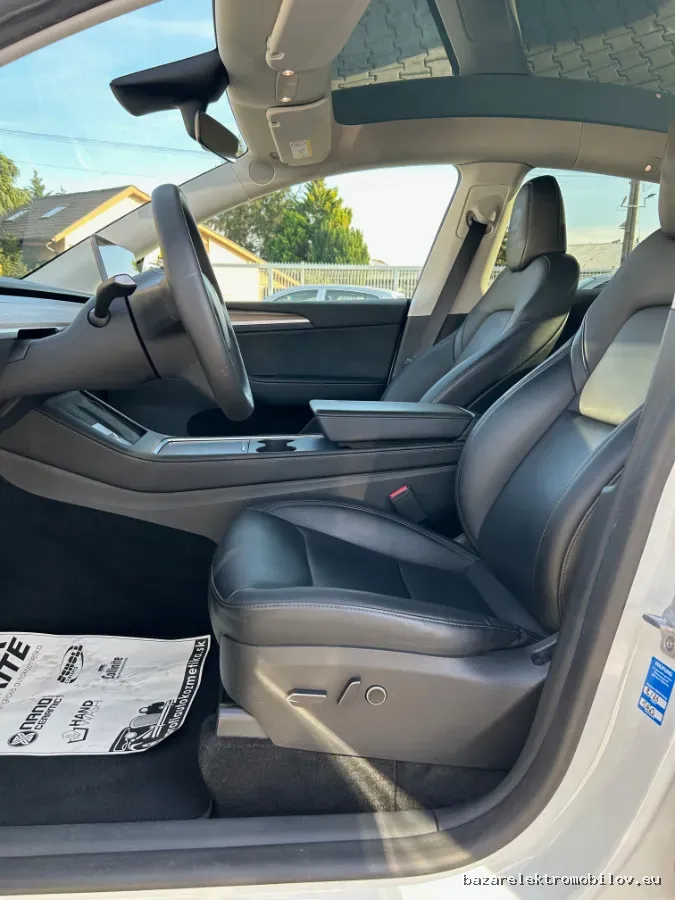 Tesla Model Y Performance - Fotografia inzerátu 11