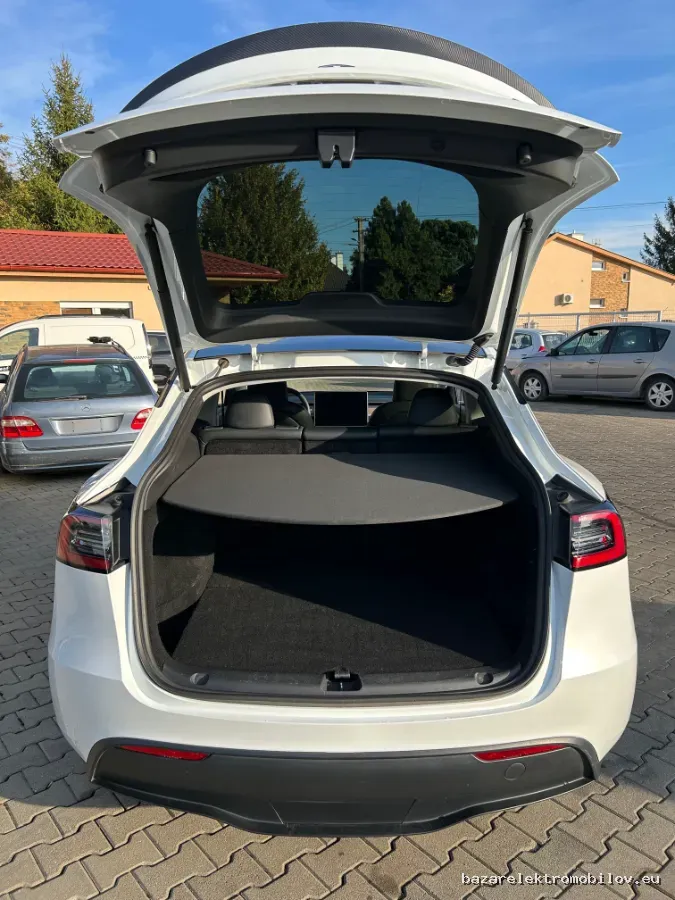 Tesla Model Y Performance - Fotografia inzerátu 9