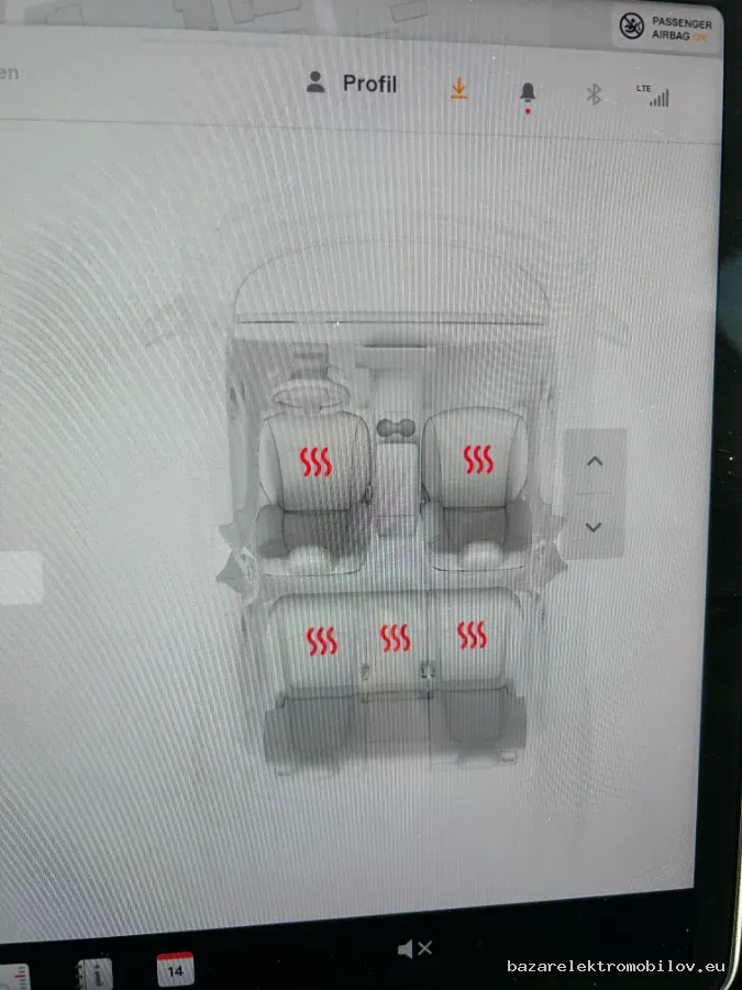 Tesla Model Y Performance - Fotografia inzerátu 14