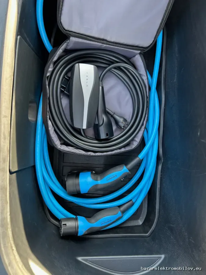 Tesla Model Y Performance - Fotografia inzerátu 18