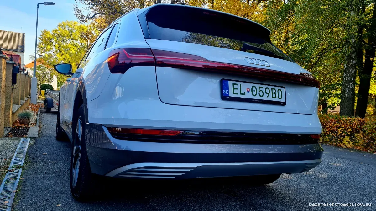 Audi e-tron 55 quattro - Fotografia inzerátu 12