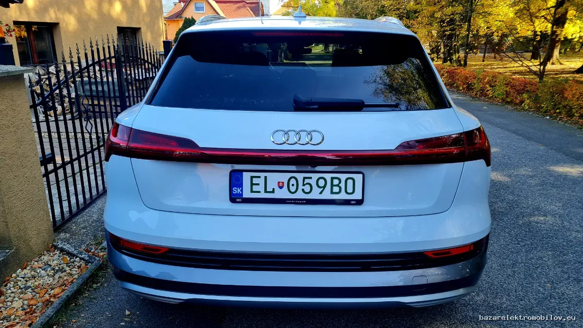 Audi e-tron 55 quattro - Fotografia inzerátu 13